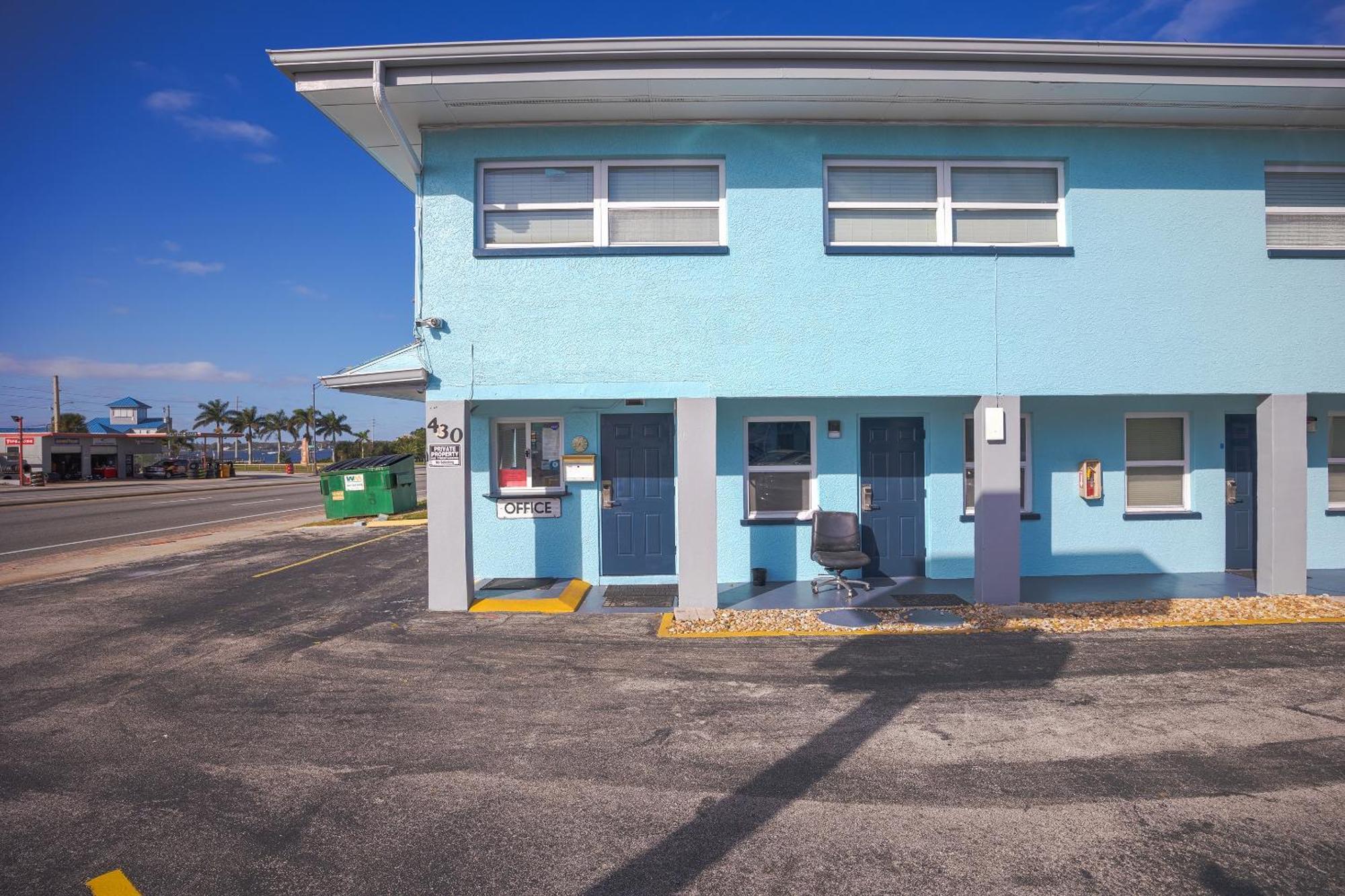 Aladdin Motel Merritt Island Exterior foto